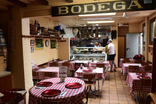 Bar-Bodega Bartolí interior